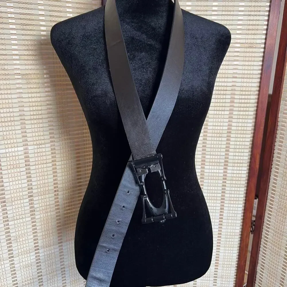 Vintage Y2K Oakley Black Leather Belt Ellipse Logo Size M